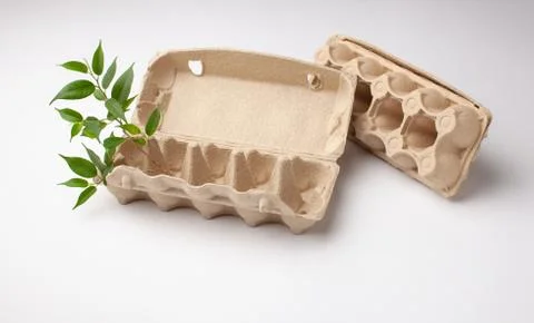 Concept of using recycled cardboard for packaging Foto stock