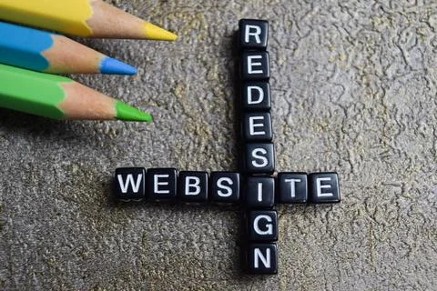 Concept of website redesign words arranged with on wooden letter blocks. Foto stock