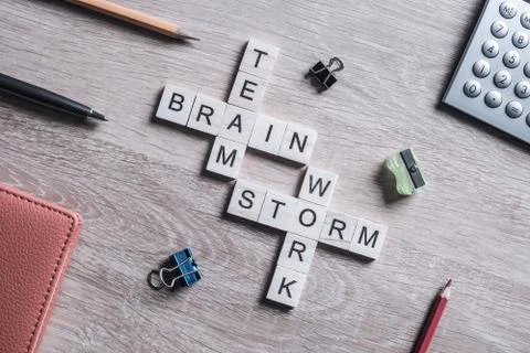 Conceptual business keywords on table with elements of game maki Foto stock