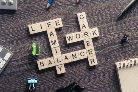Conceptual business keywords on table with elements of game maki 库存照片