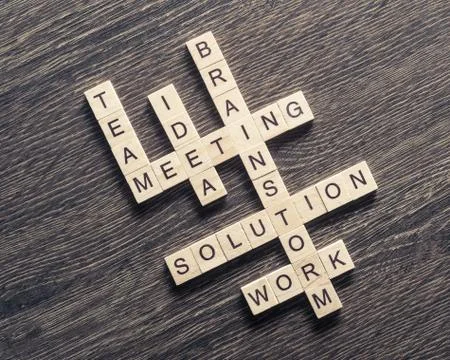 Conceptual business keywords on table with elements of game maki Foto stock