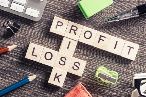 Conceptual business keywords on table with elements of game maki Stockfoto's