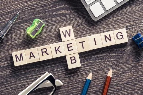Conceptual business keywords on table with elements of game maki Stockfoto's