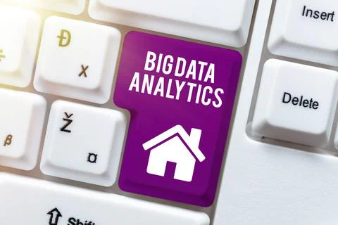 Conceptual caption Big Data AnalyticsThe process of examining large and varied 스톡 사진