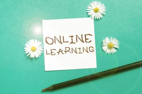 Conceptual caption Online LearningLarning with the assistance of the Internet 写真素材