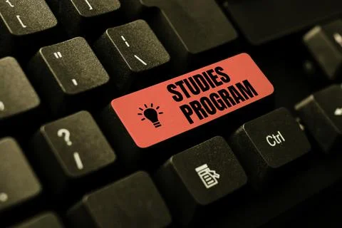 Conceptual display Studies Program. Business idea Platform help move you towards Stockfoto's