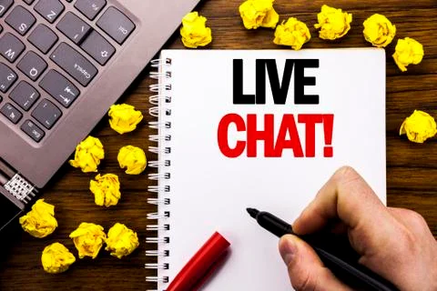 Conceptual hand writing text caption Live Chat . Business concept for Communi Foto stock