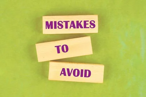 Conceptual mistakes to avoid symbol. Copy space. Mistakes to avoid message .. Stockfoto's