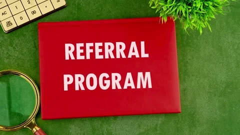 The conceptual text, words, and phrase REFERRAL PROGRAM Vídeos de archivo 287173170