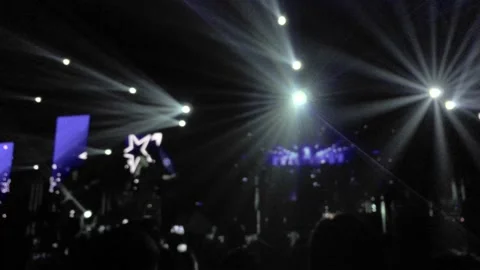 Concert crowd 스톡 동영상 154983065