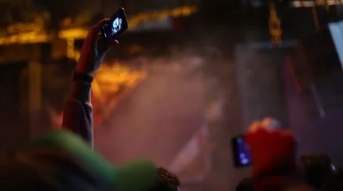 Concert Crowd using Smartphones Video stock 46648687