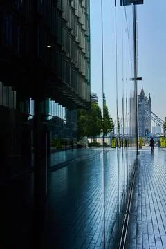 Concrete Columns Look Up Perspective Foto stock