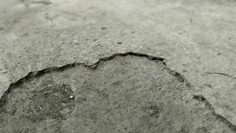 Concrete surfaces are peeling or spalling Видео 313646003