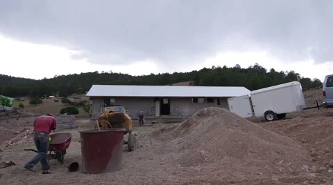 Concrete worker at a construction site Stock-Footage 40367299
