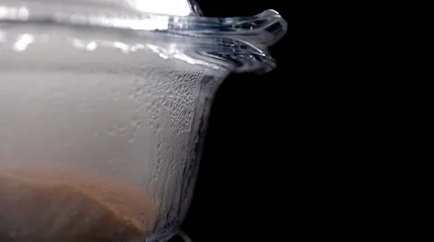 Condensation droplets 库存影片 64683776