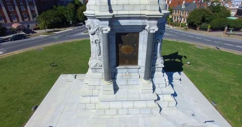 Confederate Statue of General Robert E Lee Stock Footage 81257128