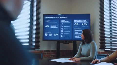 Conference at a large table, presentation at a conference Video stock 237033614