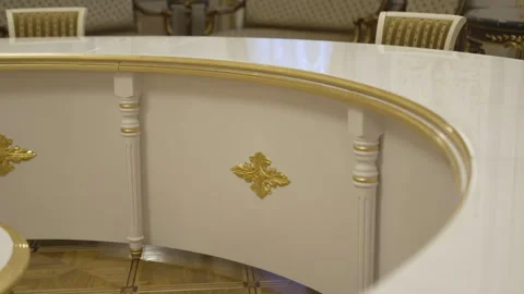 Conference table decorated with columns and gilded motifs Видео 316097327