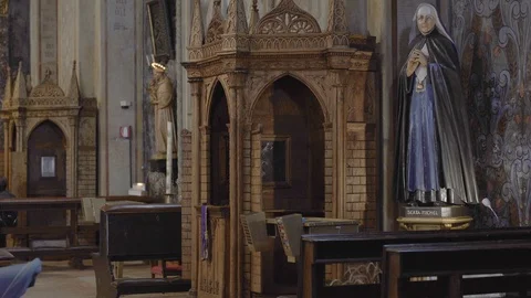 Confessional in wood 스톡 동영상 88481358