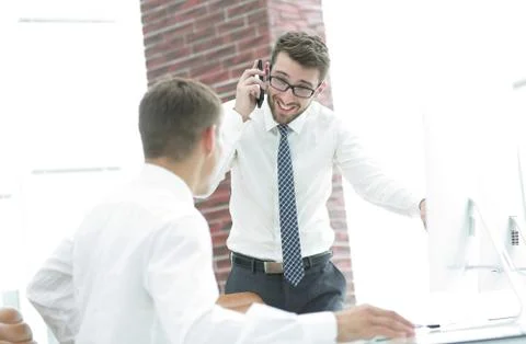 Confident businessman solves work problems 库存照片