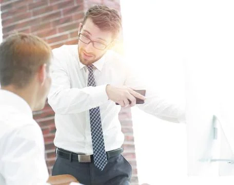 Confident businessman solves work problems 库存照片