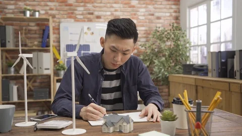 Confident creative team leader. Stock Footage 118417142