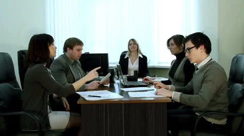 The conflict discussion 動画素材 25458951