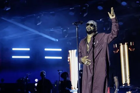 Congolese singer Fally Ipupa performs at a live concert in Nairobi, Kenya - 05 S Stock Photos