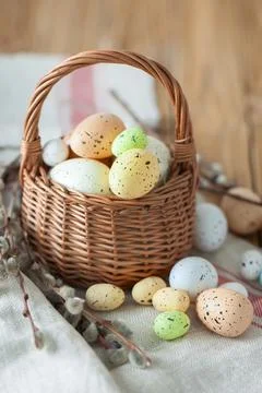 Congratulatory easter background. Easter eggs and flowers. Selective focus. Top Foto stock