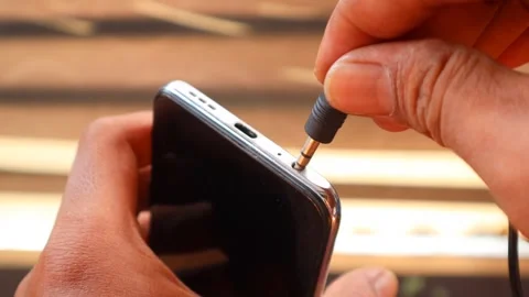 Connecting Audio. Stock Footage 340313301