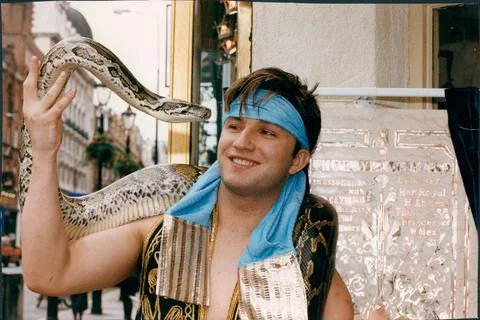 Connie The Python And Owner Kail Lidiano - 1993 - The Snake That Came Face To Fa 库存照片