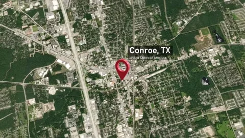 Conroe City Map Zoom (TX, USA) from Space to Earth Video stock 295380573