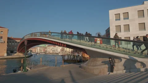 Constitution Bridge, or Ponte della Costituzione in Venice 스톡 동영상 172028092