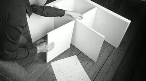 Constructing Self-Assembly Furniture Vidéo 20540941