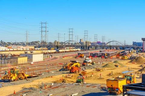 Construction and Rail Lines at the 6th Street Bridge in Los Angeles 스톡 사진