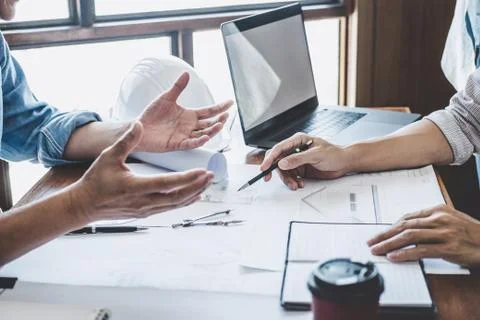 Construction and structure concept of engineer working drawing on blueprint m Foto stock