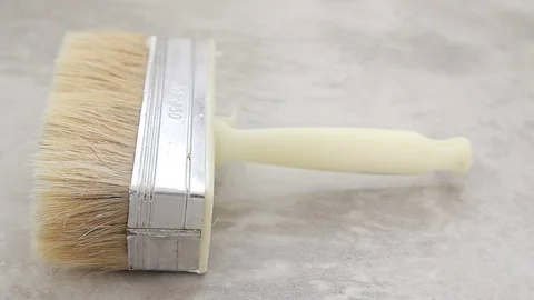 Construction brush on the floor Vídeo Stock 73390885