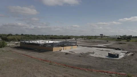 Construction of commerical building pan R to L Stock-Footage 165961896