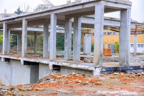Construction of a concrete residential building structure complex is underway 스톡 사진