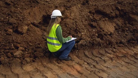 Construction, Construction Site, Outdoors, Day, Wide Shot, Medium Shot, 20 Stock Footage 94018121