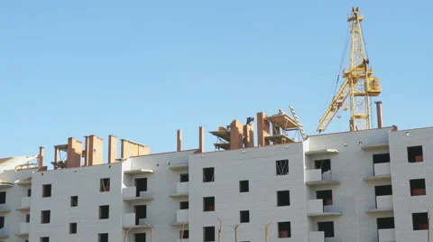 Construction crane delivers the bricks to object 動画素材 61503466