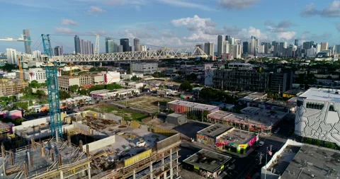 Construction crane in Miami Video stock 172328487