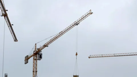 Construction crane working tower building 4k 库存影片 85651524