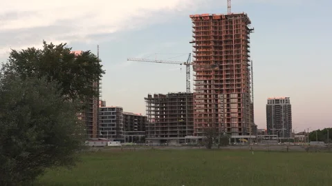 Construction cranes building new condominium development near Toronto Vídeo Stock 156459636