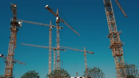 Construction cranes timelapse Video stock 74356365
