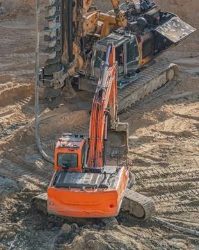 Construction Drilling Rig on Open Site with Track Undercarriage Foto stock