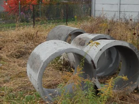 Construction of a drinking well at the dacha 스톡 사진