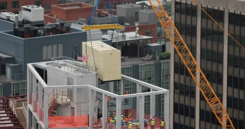 Construction Equipment Delivered Onto Rooftop Vídeo Stock 135835767