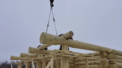 Construction of a house from solid logs. Vídeos de archivo 301694069
