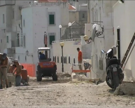 Construction in Italy Видео 371539
